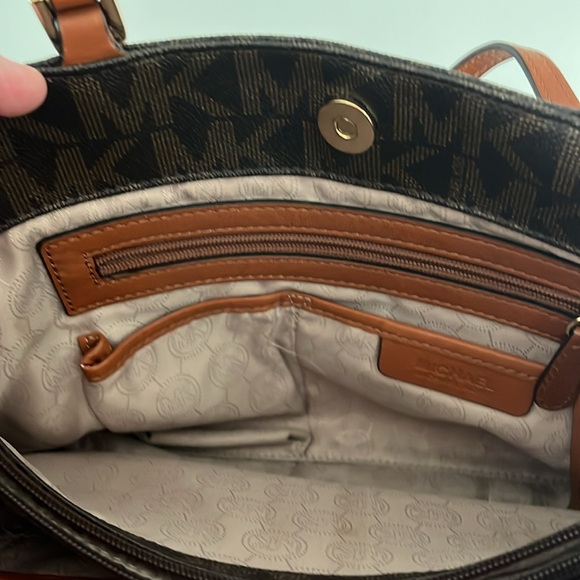 Michael Kors Purse - Picture 6 of 8